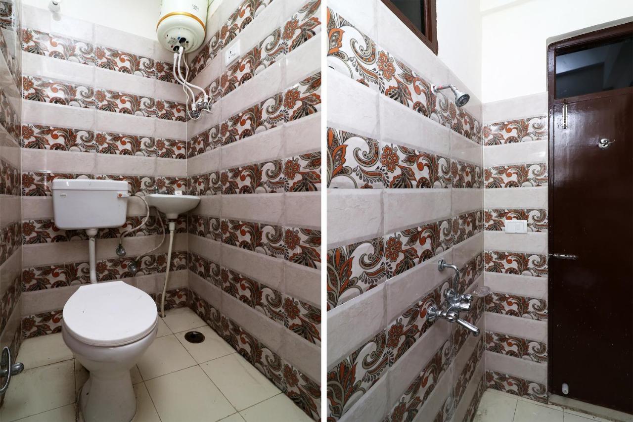Oyo 24958 Hotel Dayal Belanganj Екстериор снимка